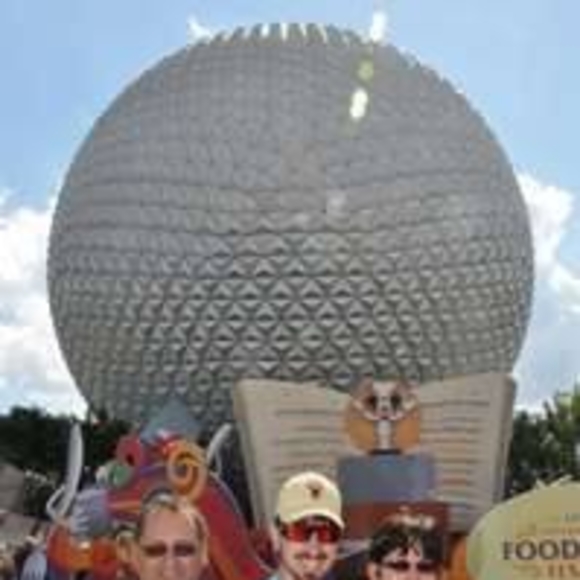 Meet your Posher, Debbie - Picture 1 of 1